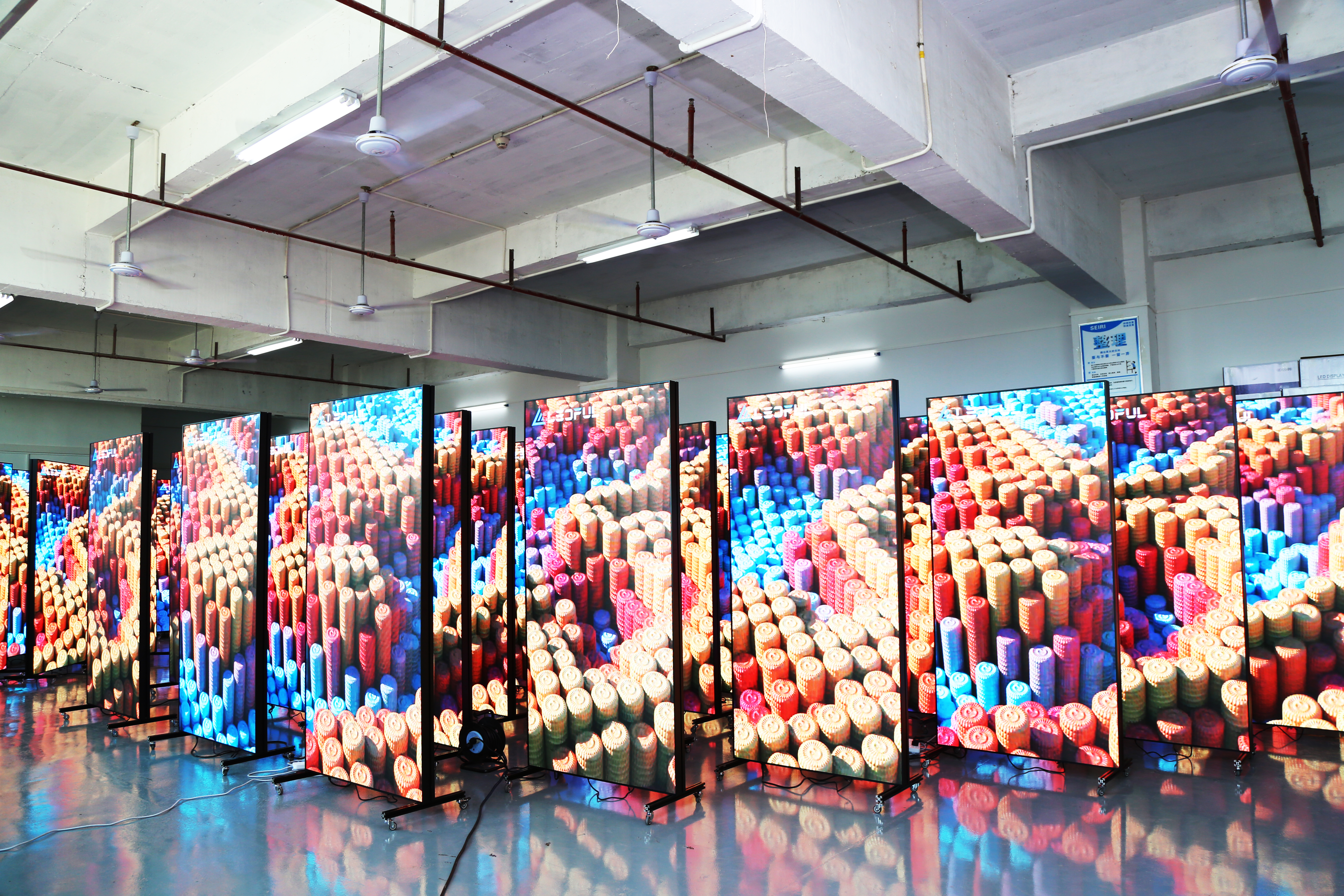 小型デジタルサイネージ